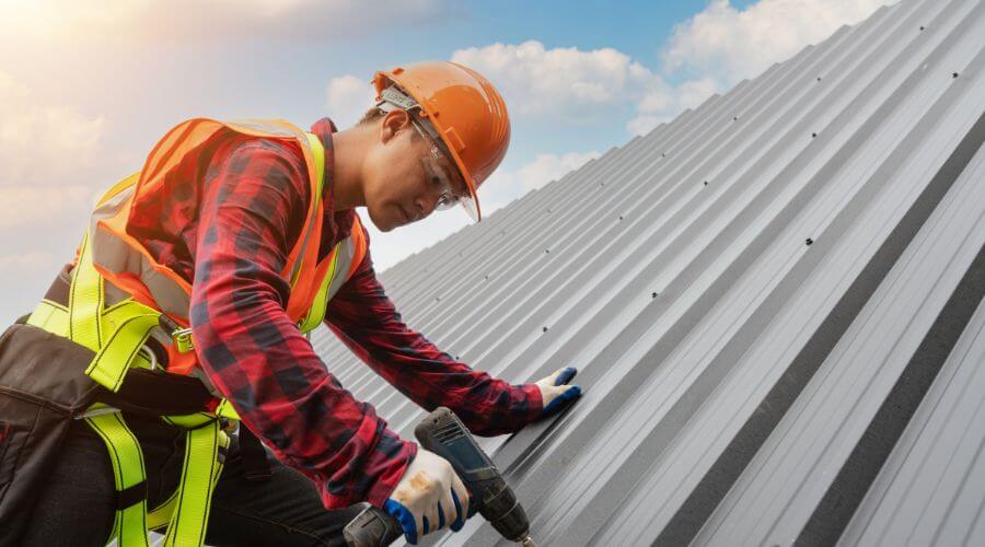 Professional gutter cleaning in New Woodstock, NY